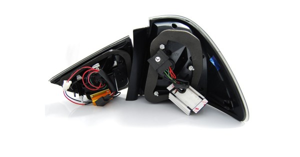 BMW E91 Light Bar LED tagatuled