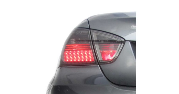 BMW E90 LED tagatuled