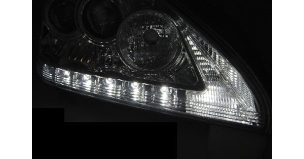 Lexus RX LED esituled